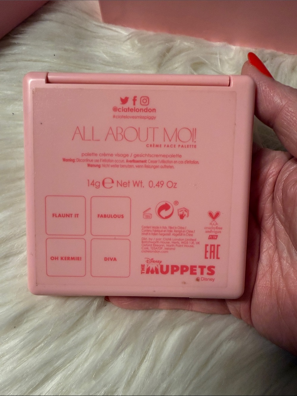 Ciaté NEW Miss Piggy Makeup Set Pink - Picture 16 of 17